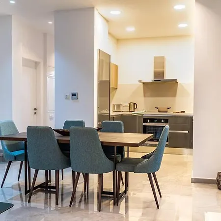 Апартаменты New With Pool, Rooftop Jacuzzi And Sea View Айя-Напа