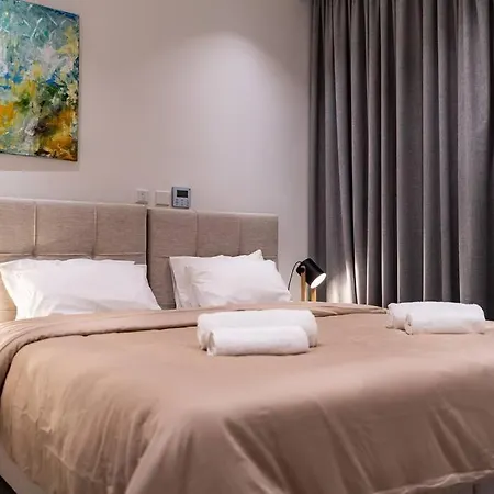 Апартаменты New With Pool, Rooftop Jacuzzi And Sea View