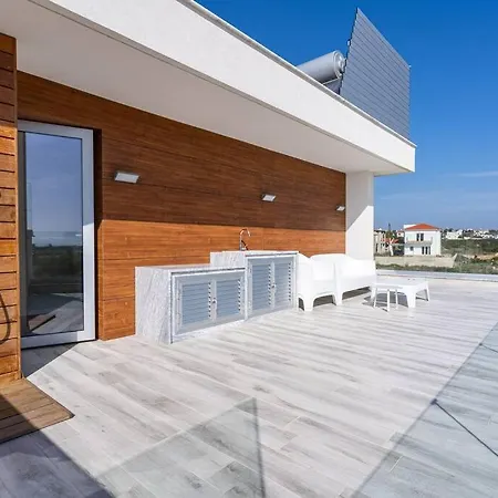 New With Pool, Rooftop Jacuzzi And Sea View Апартаменты *